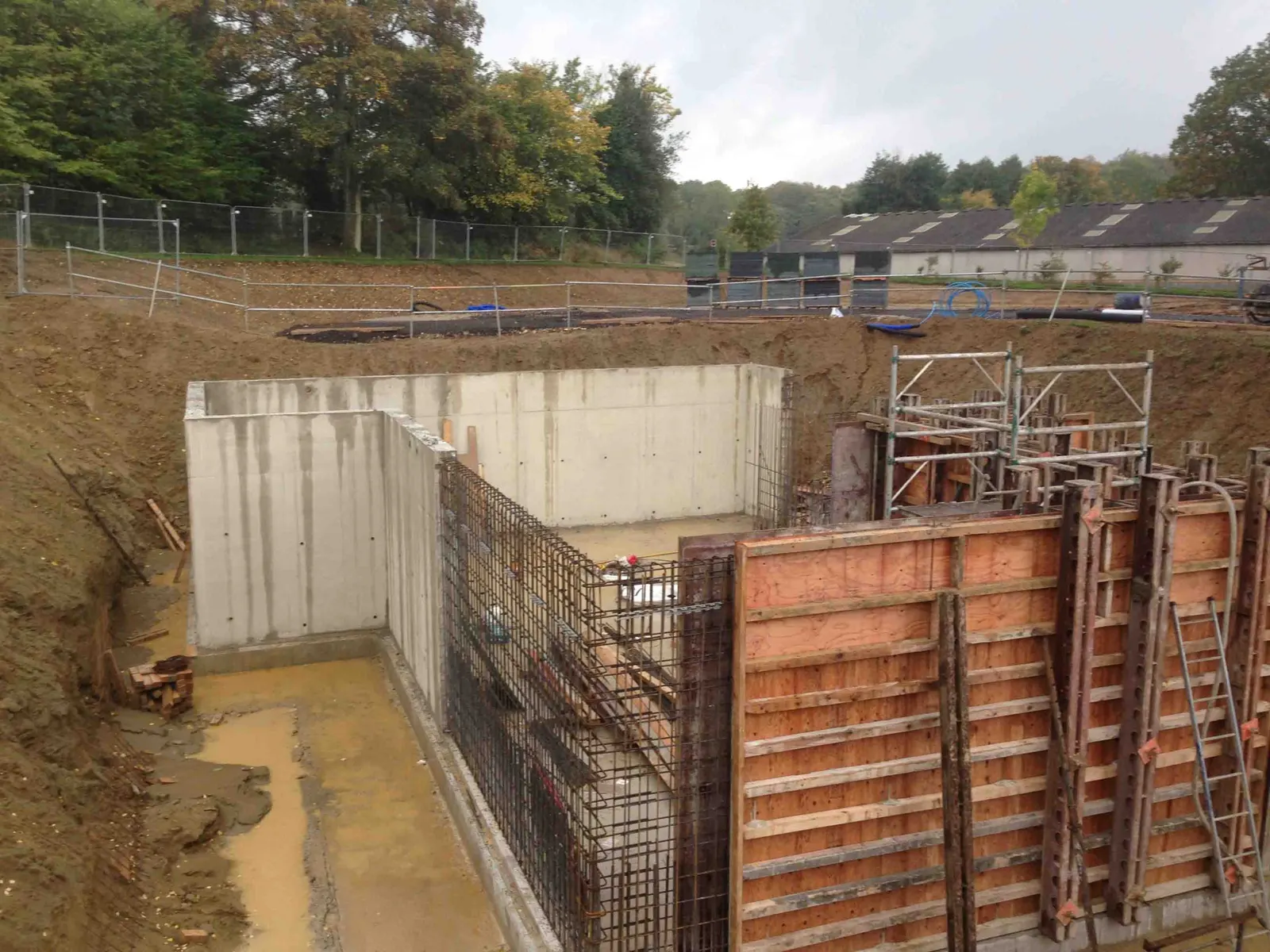 Basement in Slough — Slough, Berkshire
