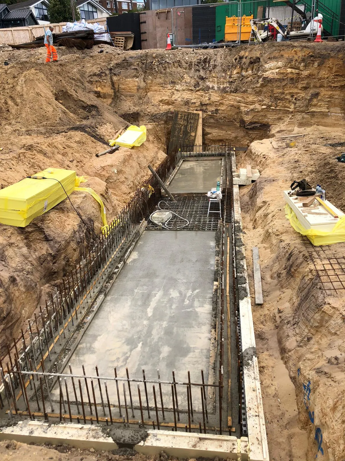 Three Basements with Swimming Pools, Poole — Poole, Dorset, photo 4