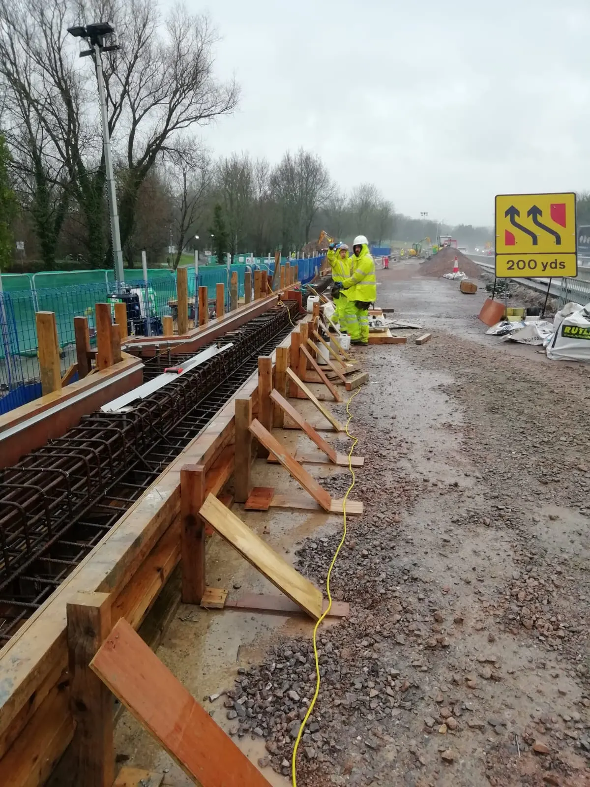 Capping Beam on the A3, Guildford — Guildford, Surrey, photo 2