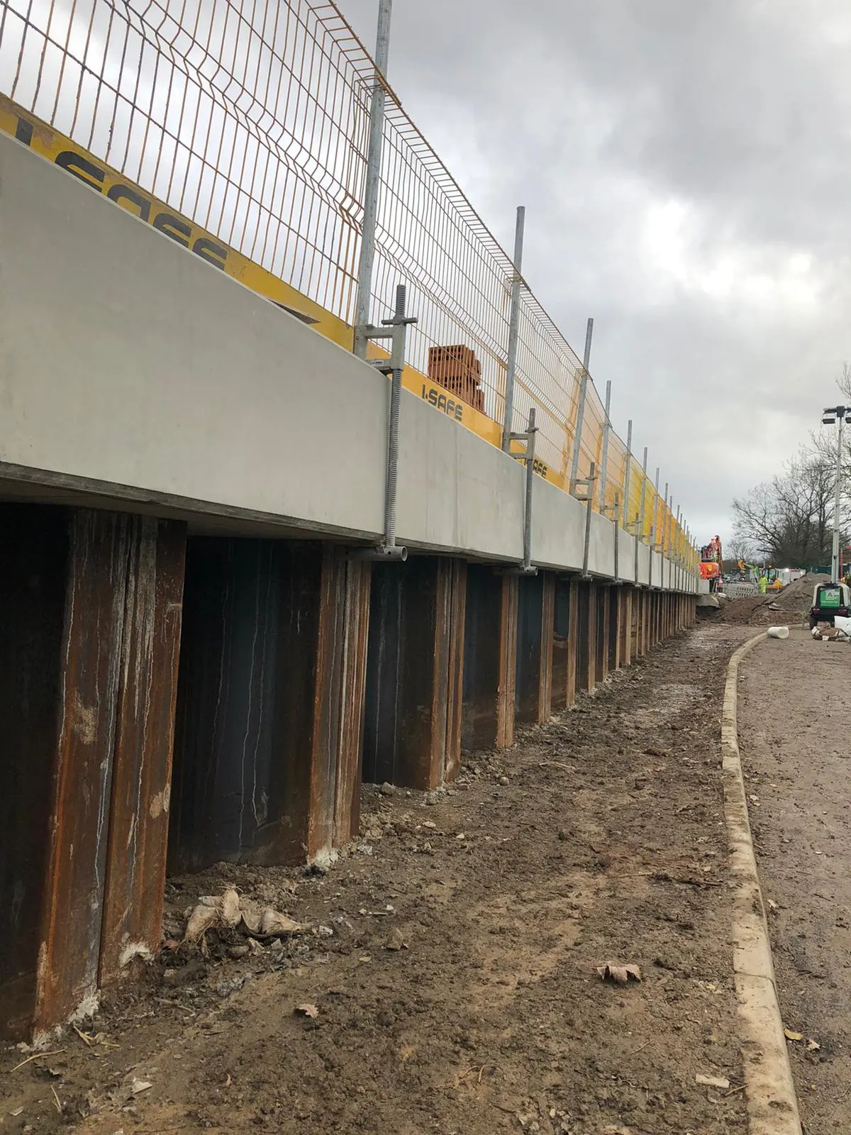 Capping Beam on the A3, Guildford — Guildford, Surrey, photo 6