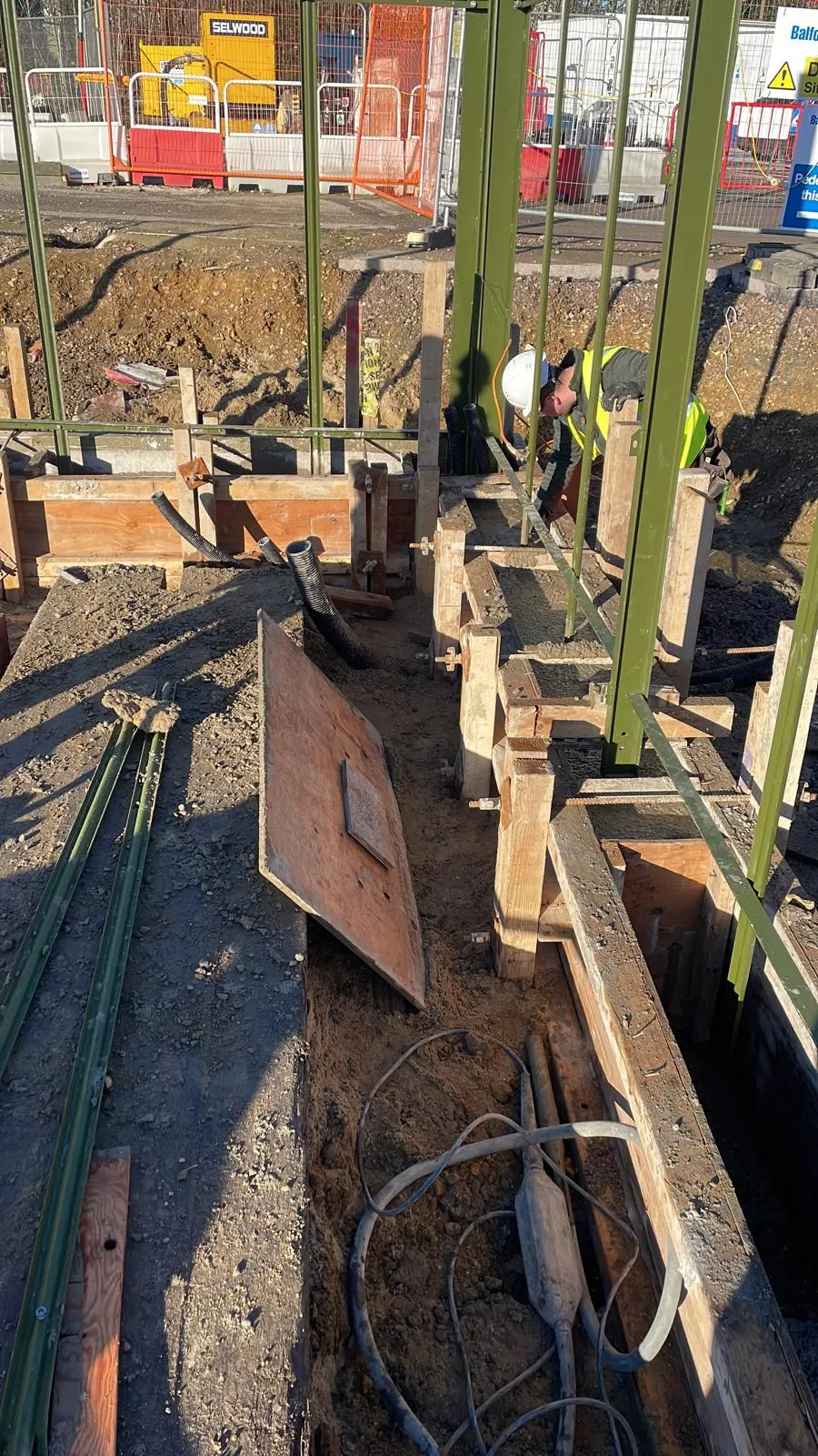 Concrete Beam, Dartford — Dartford, Kent, photo 2