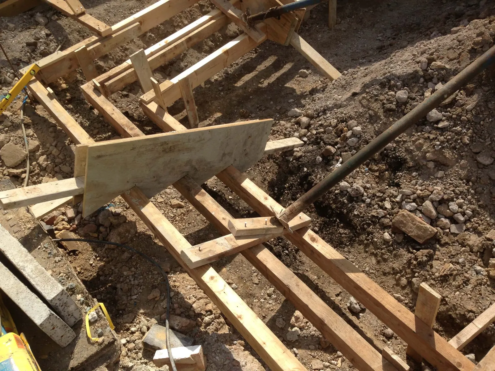 Concrete Steps, Chobham — Chobham, Surrey, photo 4