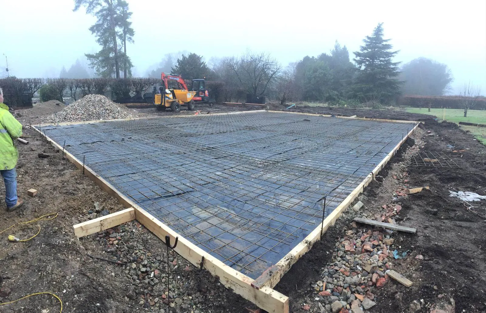 Concrete Base at Polesden Lacey — Great Bookham, Surrey, photo 2