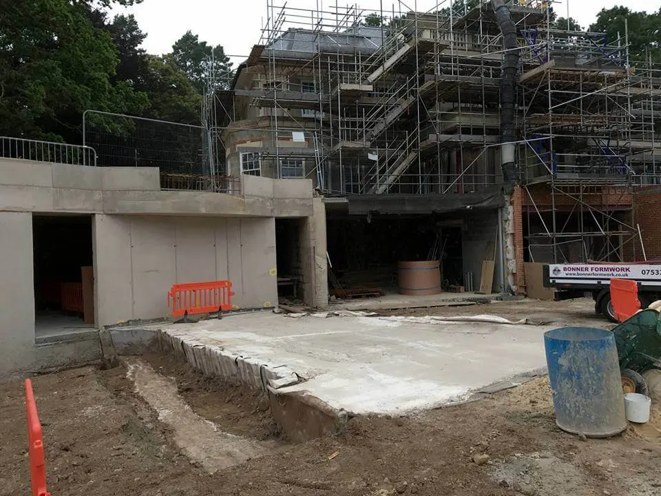 Spiral & Straight Staircases, Sunningdale — Sunningdale, Berkshire, photo 2