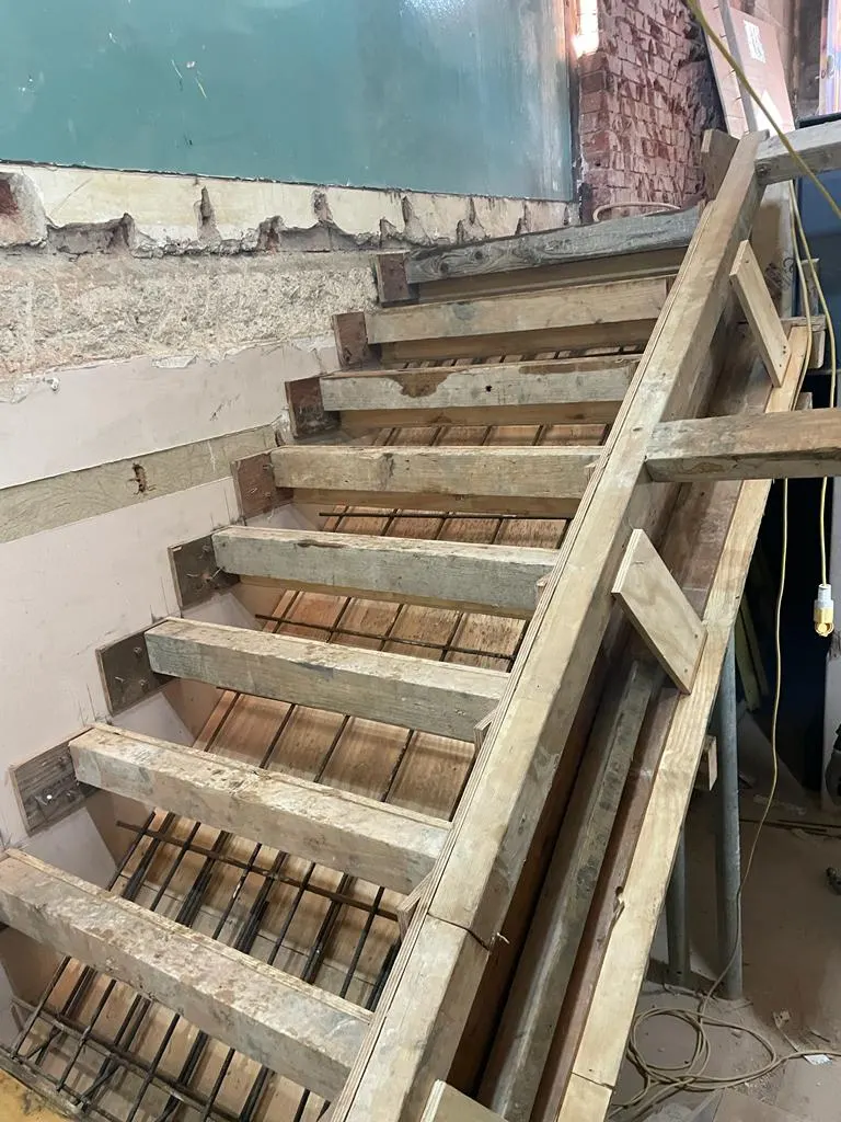 U-Shaped Concrete Staircases, Oxford — Oxford, photo 5